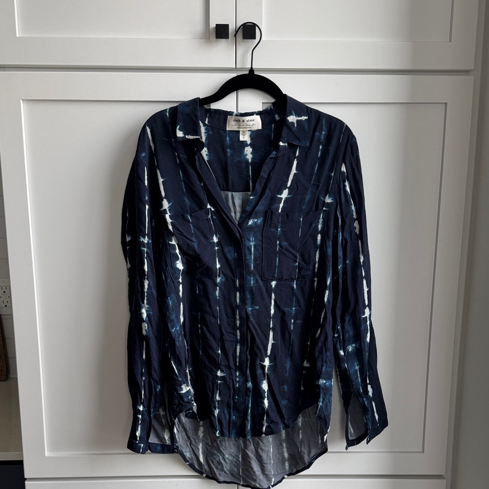 Cloth & Stone Anthropologie Indigo Tie Dye Button Down Blouse